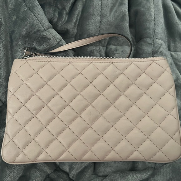 Michael Kors wristlet - Picture 3 of 4